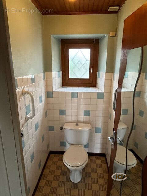 Maison 78 m² à Cranves-Sales  - photo 9