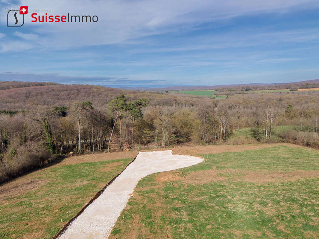 Terrain à MONTENOIS