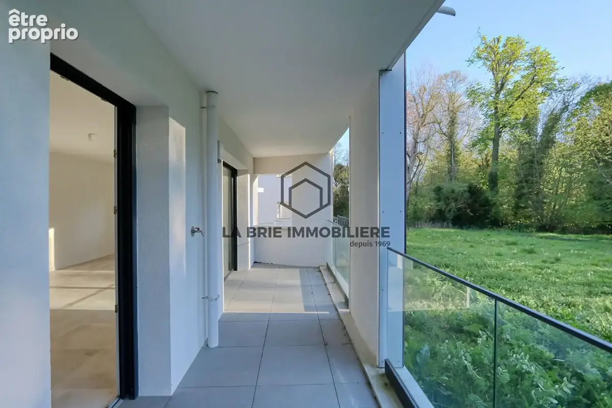 Appartement à RUBELLES
