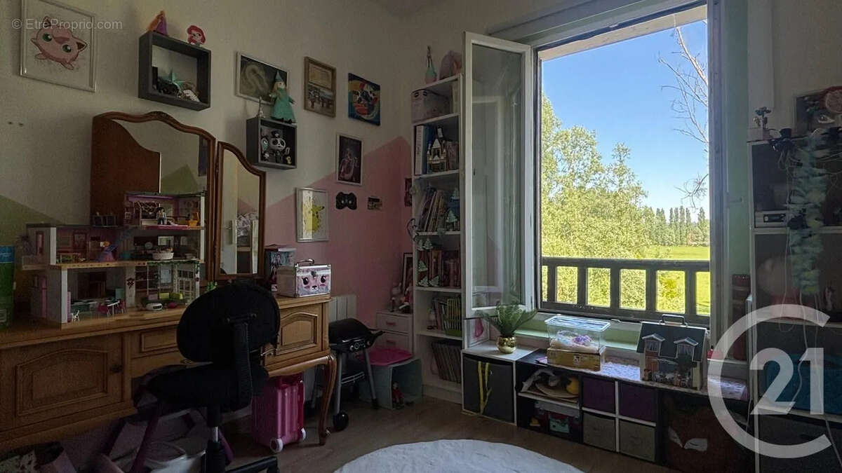 Maison à IVRY-LA-BATAILLE