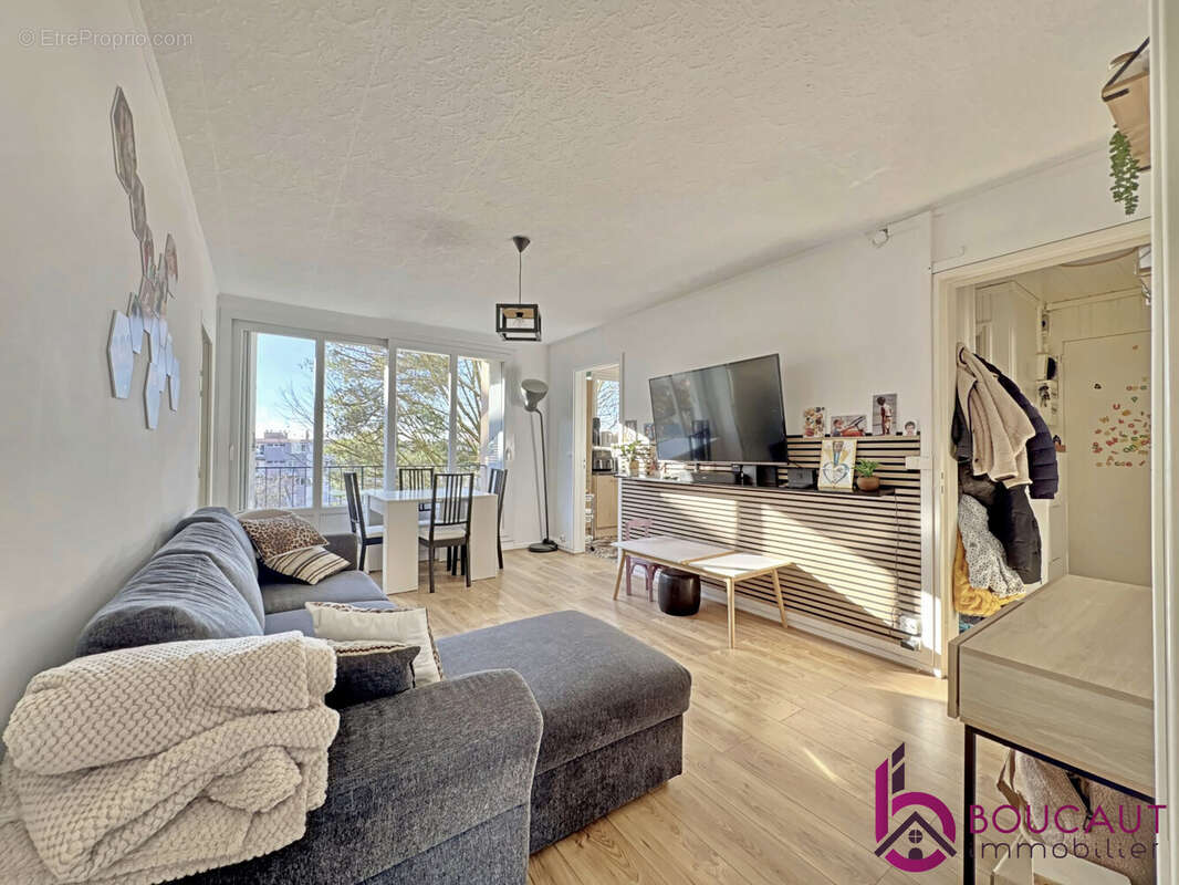Appartement à LE PLESSIS-ROBINSON