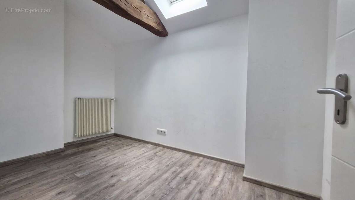 Appartement à MONTMERLE-SUR-SAONE