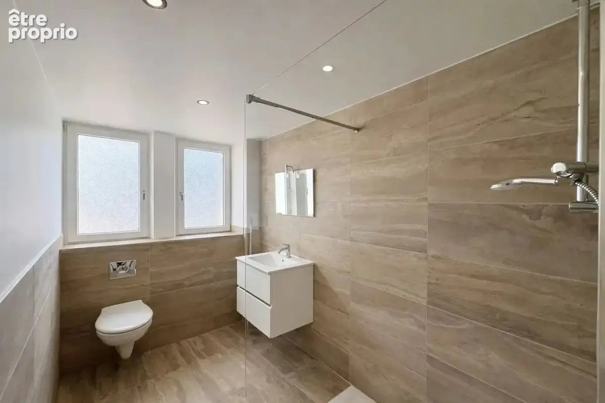 Commerce 48 m² à Haguenau  - photo 4