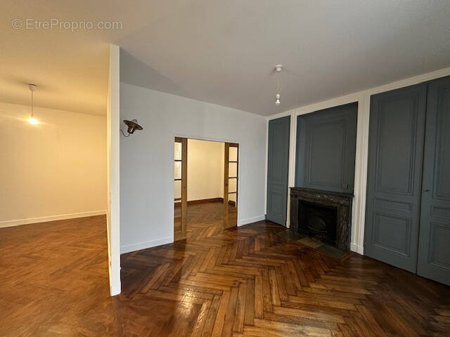 Appartement à LYON-6E