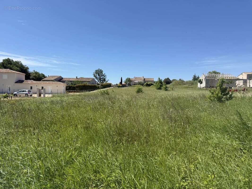 Magnifique terrain de 3600m² plat proche Saint MAXIMIN avec permis de construire purgé de tous recours - photo 12