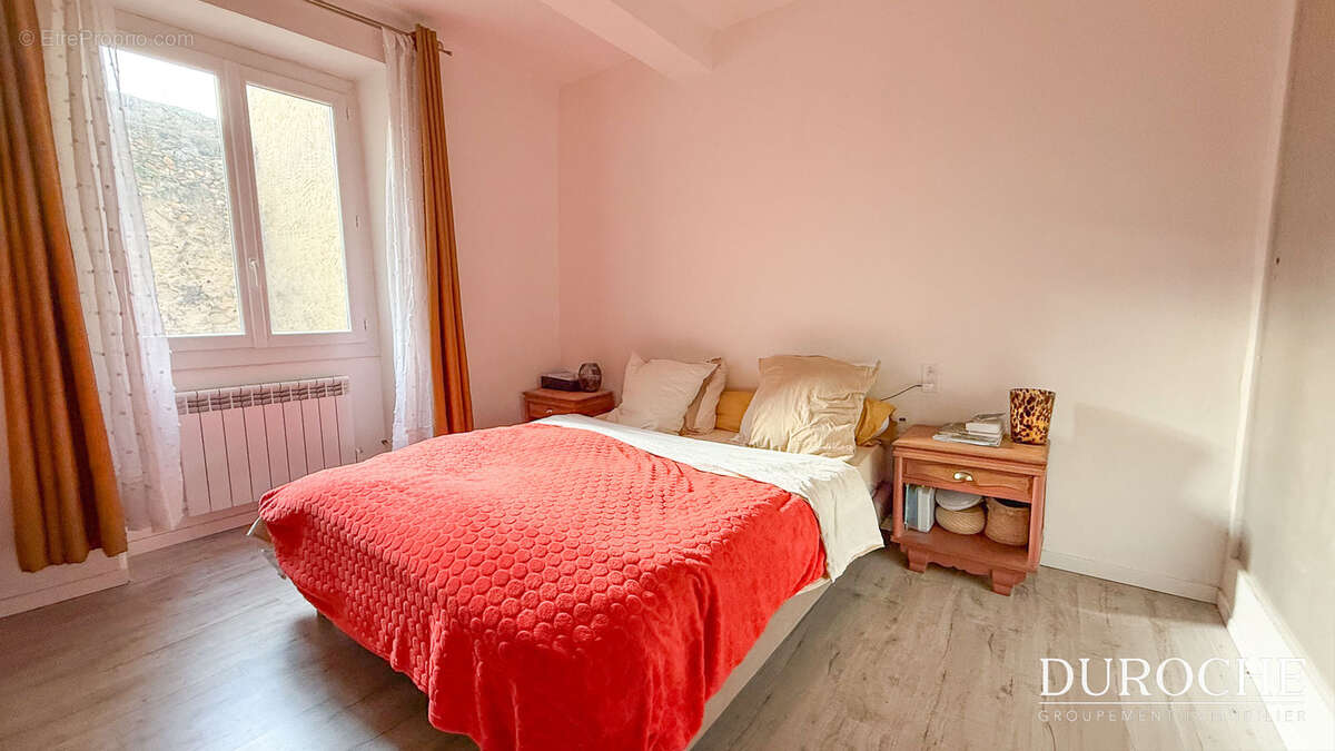 Maison à ROQUEMAURE