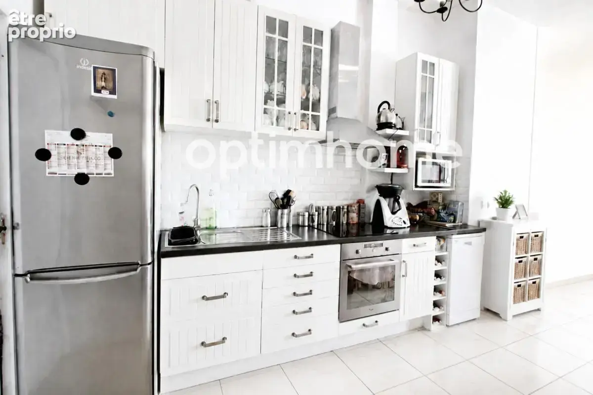 Appartement 2 pièces avec un petit jardin - CHAMPAGNE SUR SEINE (77) - photo 5
