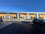 Commerce à BASSE-GOULAINE