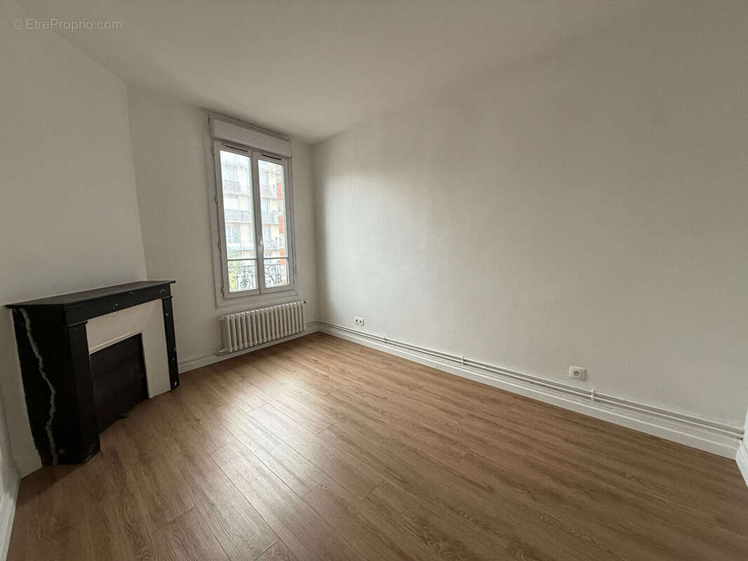Appartement à SURESNES
