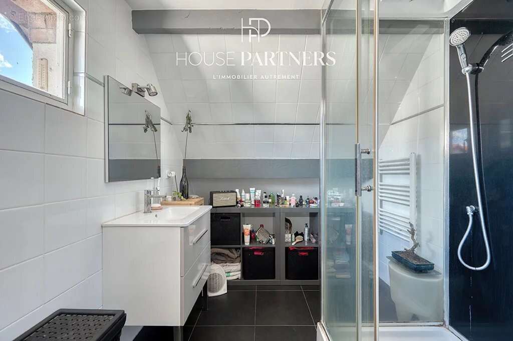 Maison à NANTERRE