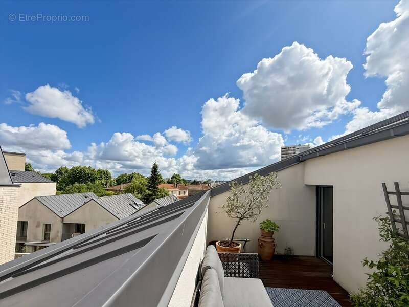 Superbe Duplex T4 - Double Terrasse - Parking - Entre Nansouty et Barrière de Bègles - photo 16