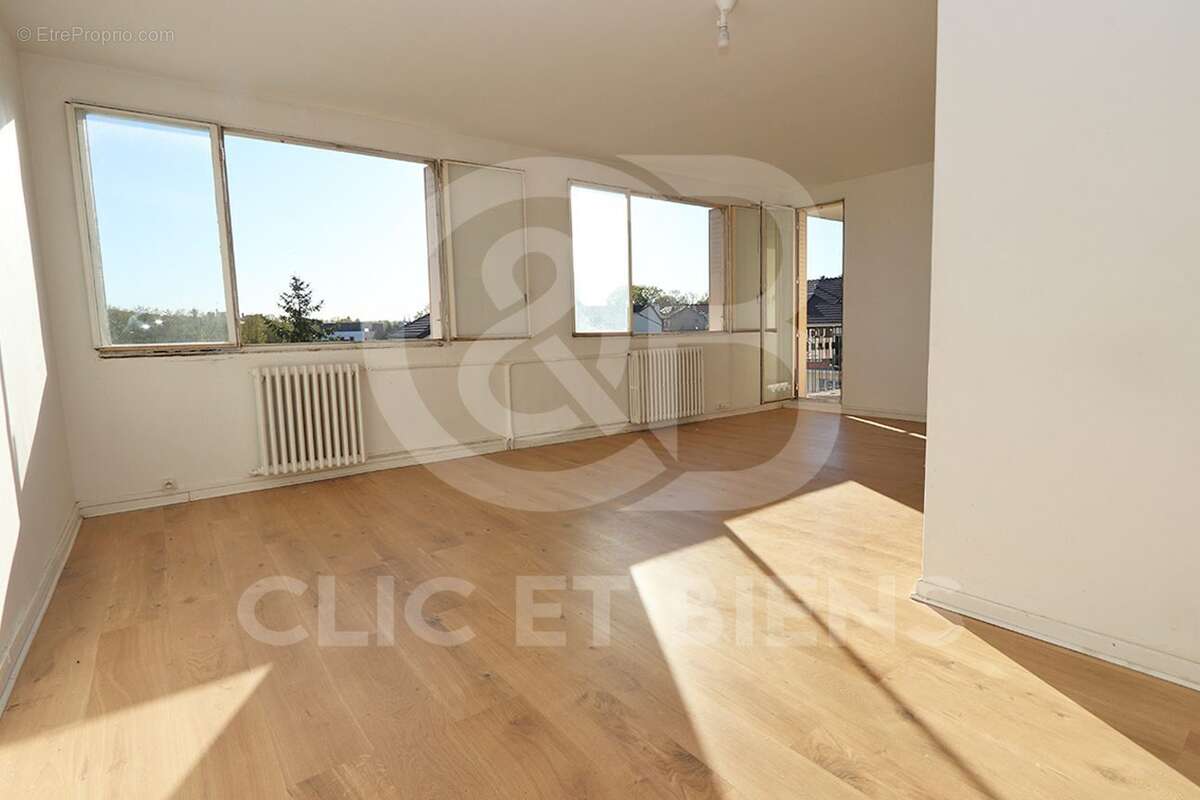 Mai2026-P1 - Appartement à VIROFLAY