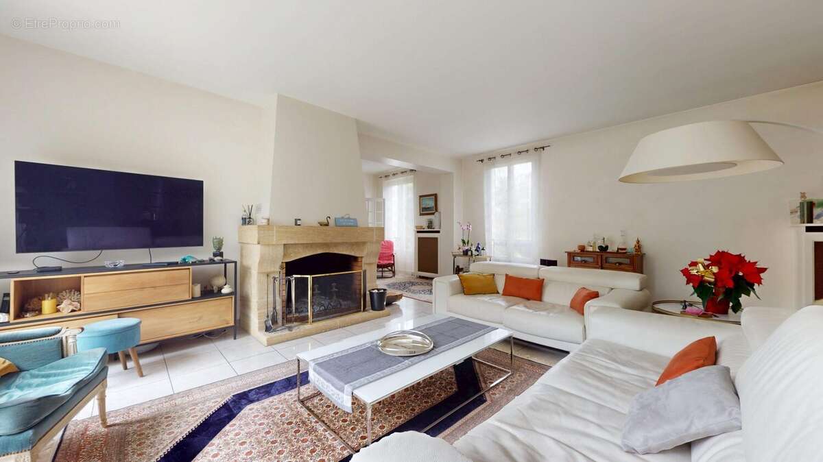 Maison à LE PERREUX-SUR-MARNE