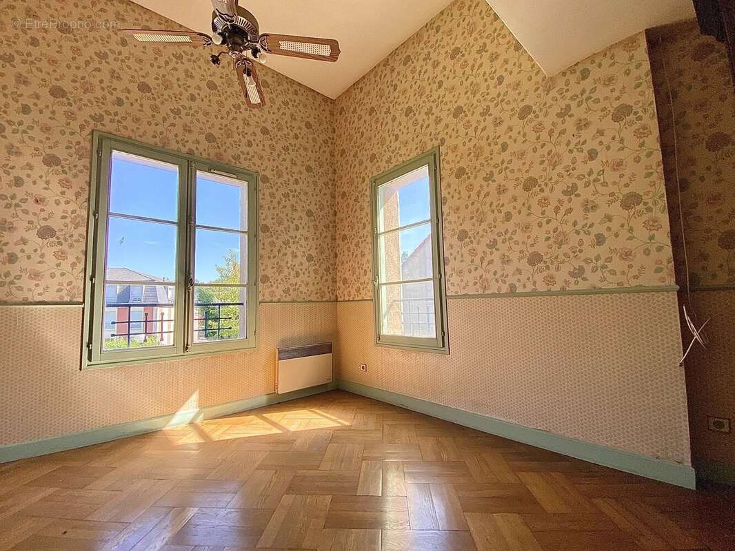 Maison à LE PLESSIS-TREVISE