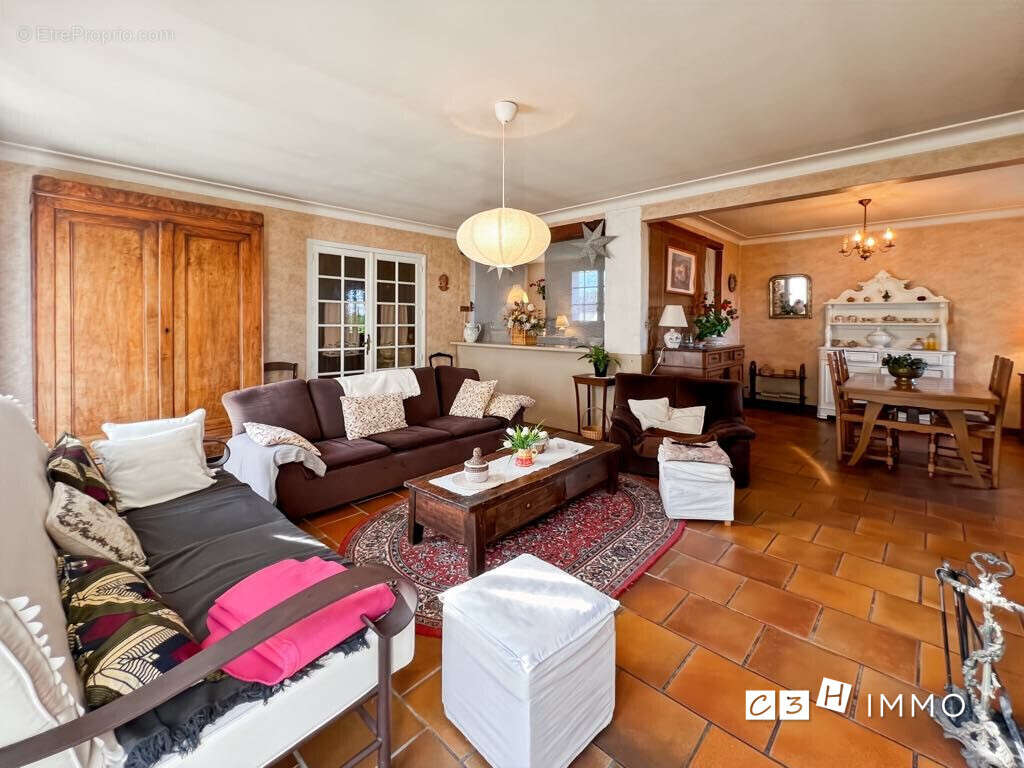 Maison 93 m² à Saint-Elix-Le-Chateau  - photo 4