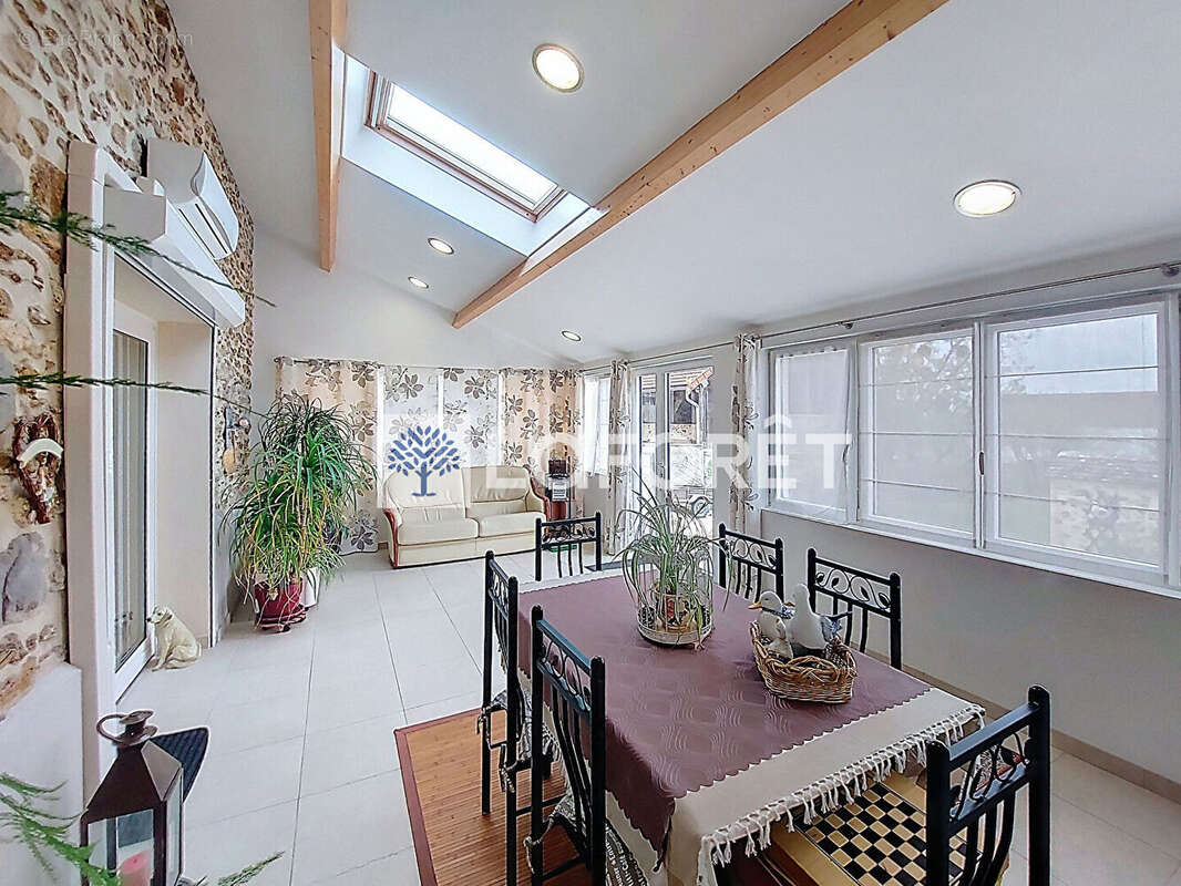 Maison à ROZAY-EN-BRIE