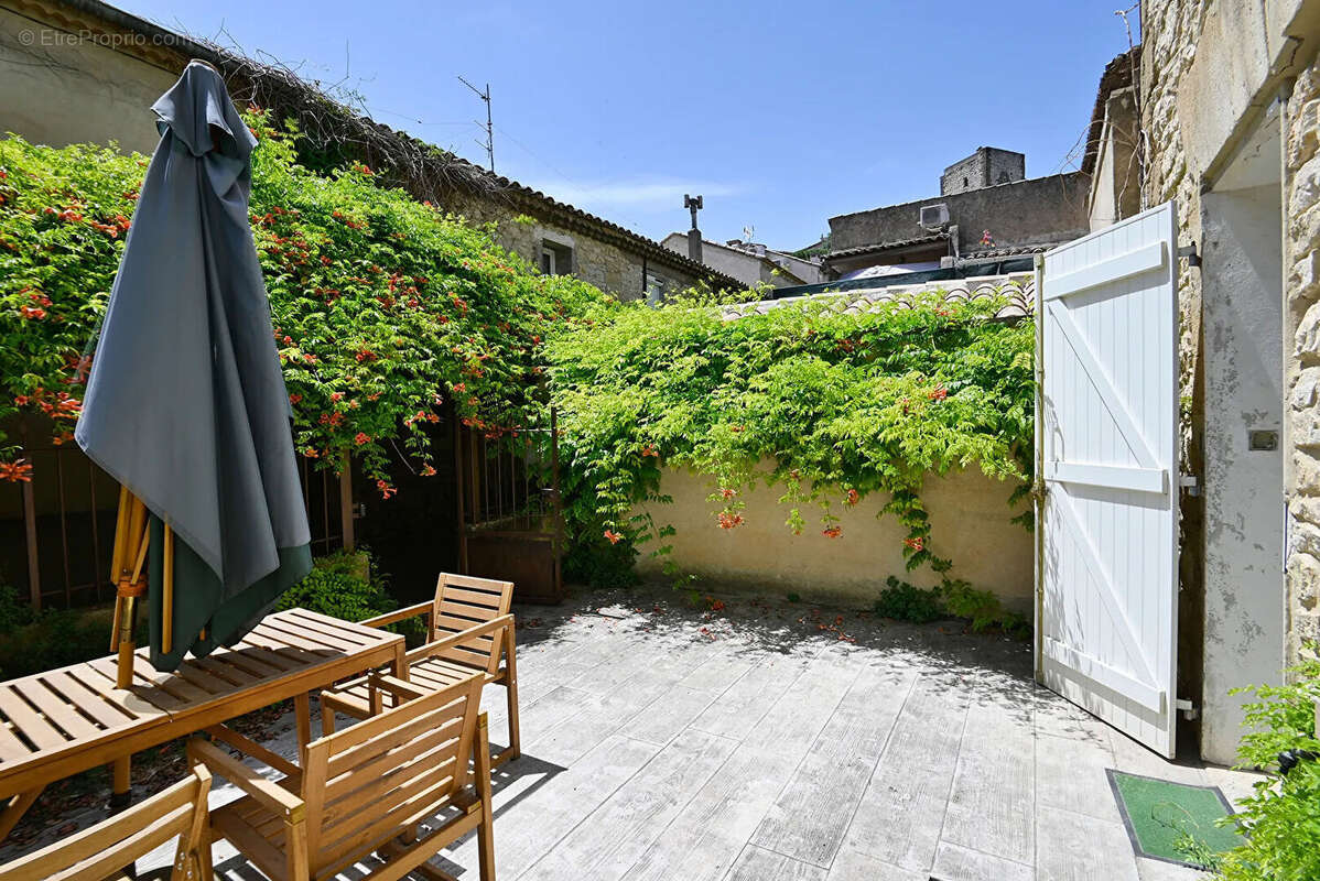 Maison à VEDENE