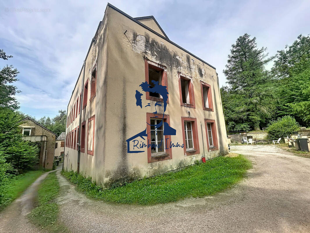 Appartement à BAZEILLES