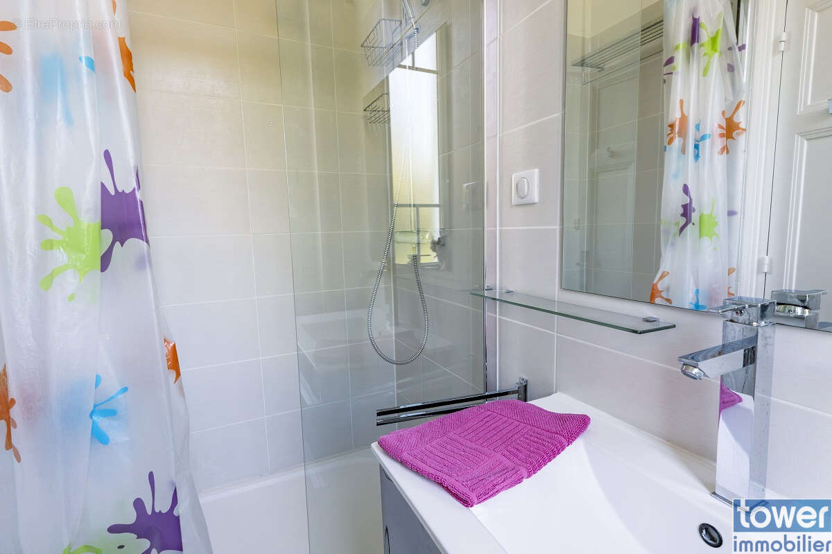 Ensemble immobilier avec maison de maître à Montbron - photo 13