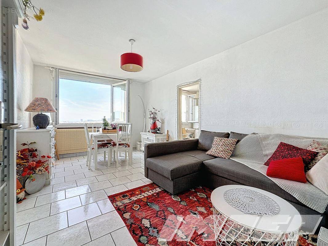 Appartement à MARSEILLE-10E