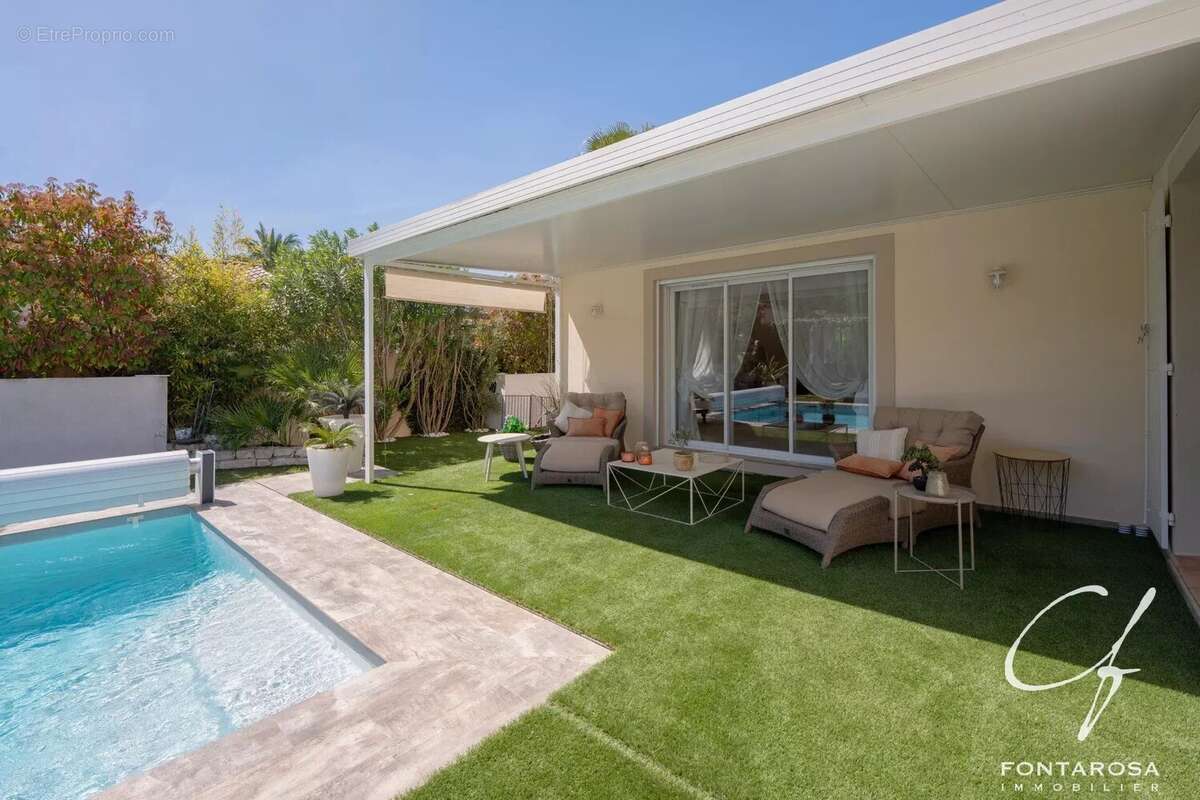 Maison à FREJUS