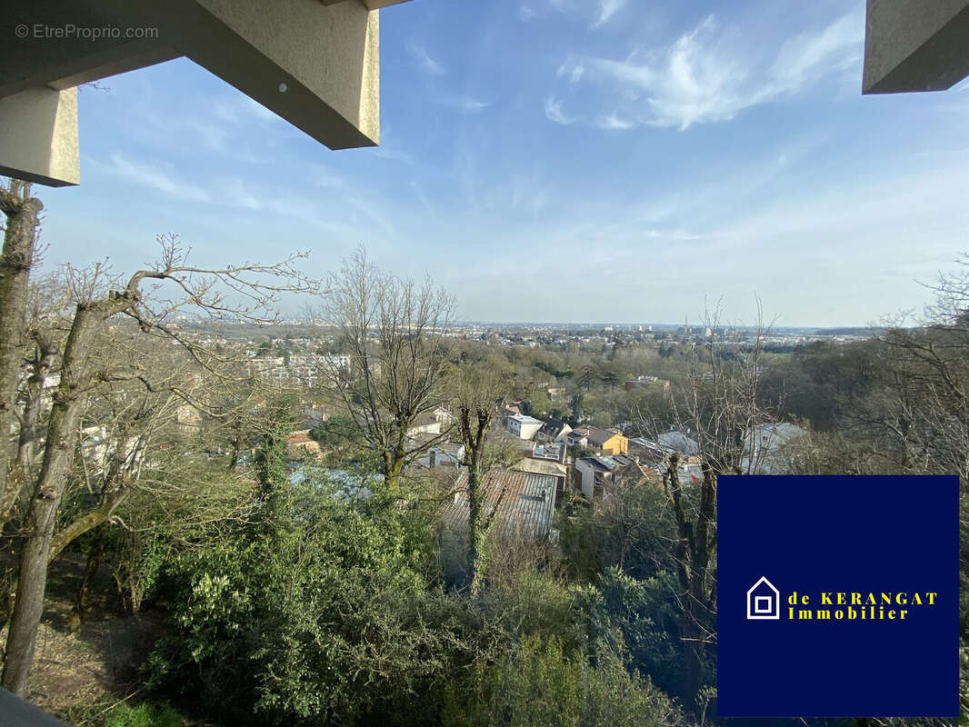 Maison à LE PLESSIS-ROBINSON