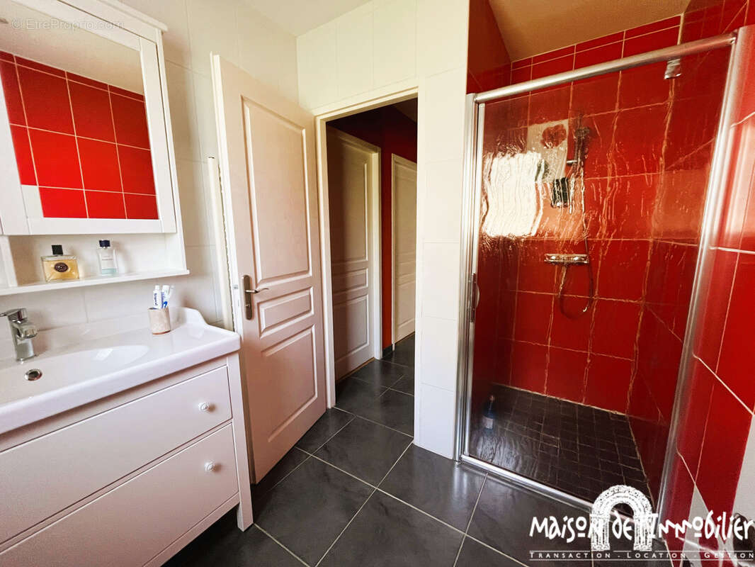 Maison à MESCHERS-SUR-GIRONDE