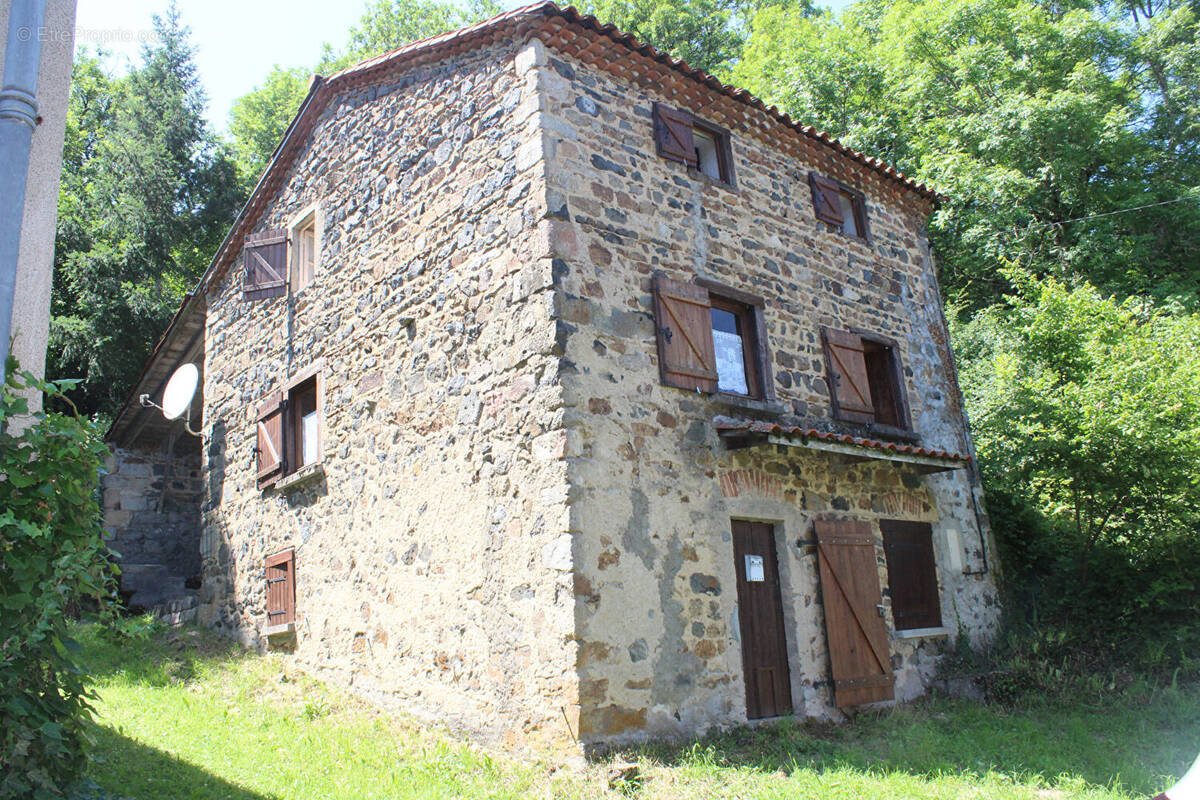 Maison à BROUSSE