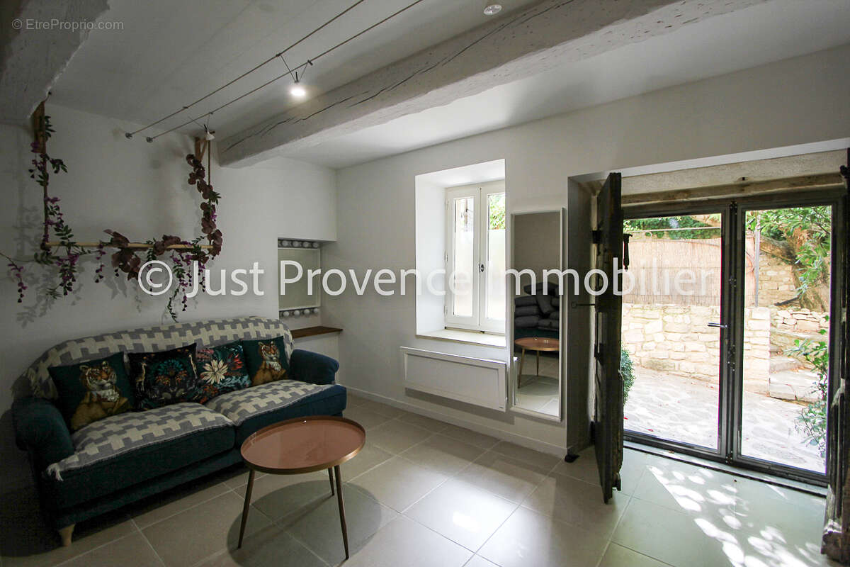 Maison à LE BARROUX