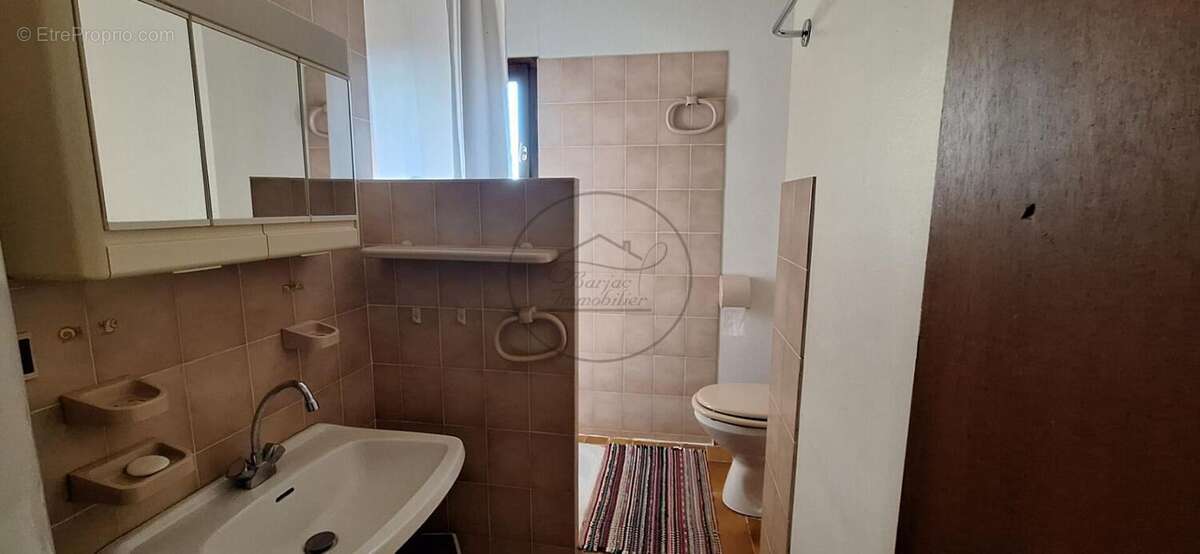 Maison à SAINT-SAUVEUR-DE-CRUZIERES