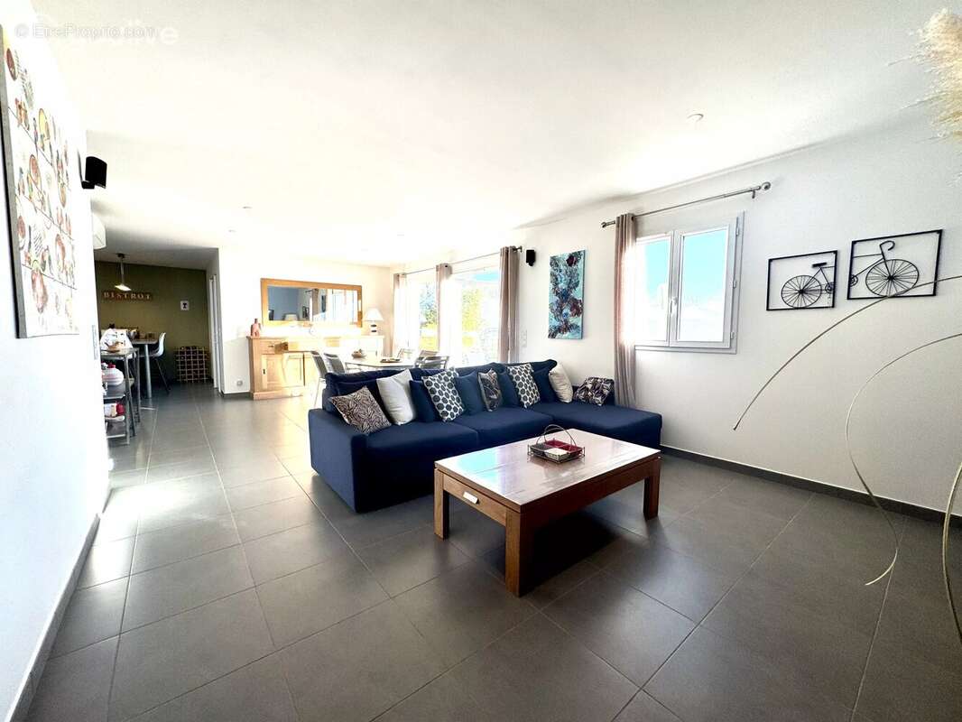Maison à SANTA-MARIA-POGGIO