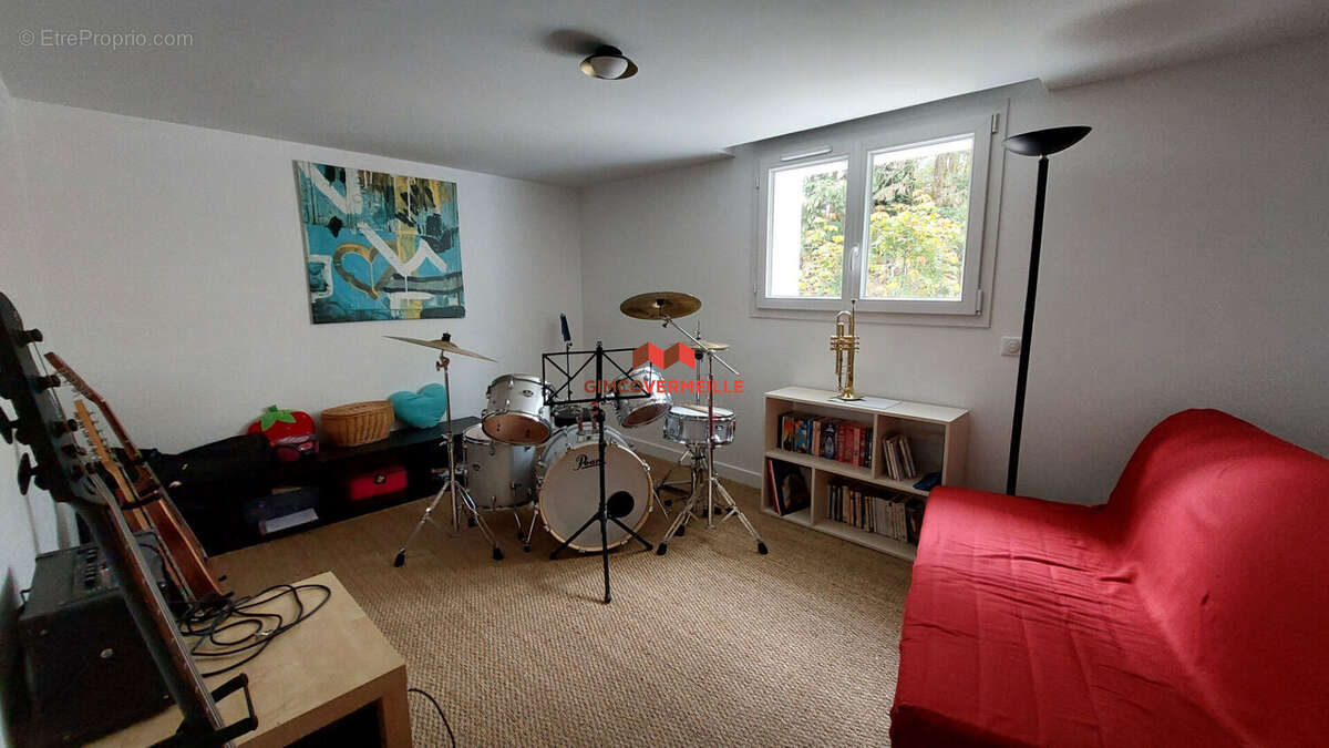 Maison à LA CELLE-SAINT-CLOUD