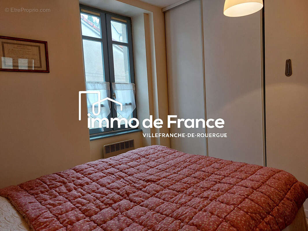 Immeuble de rapport  333 m2+ jardin -5 logements - photo 7