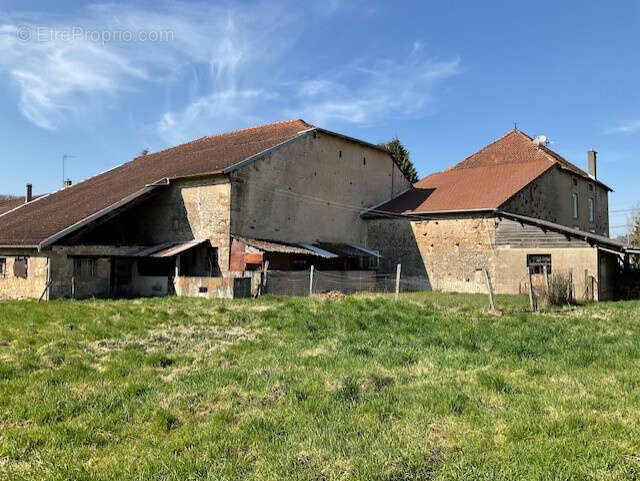 Maison à BLEURVILLE