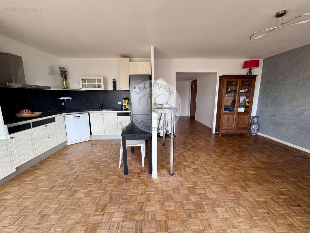 Appartement à MARSEILLE-10E