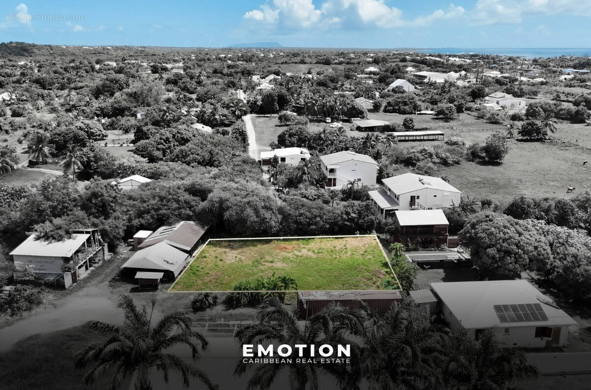 Terrain à SAINT-FRANCOIS