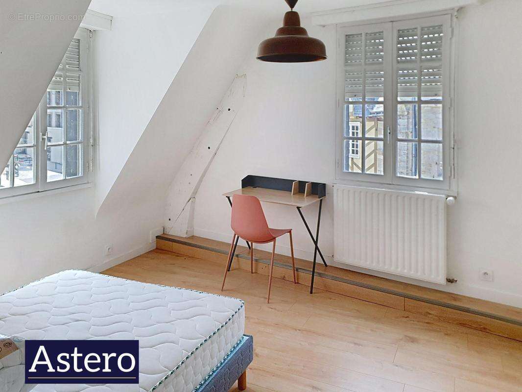 Agréable appartement duplex de 168 m² situé dans le centre ville de Pontivy, quartier historique - photo 12