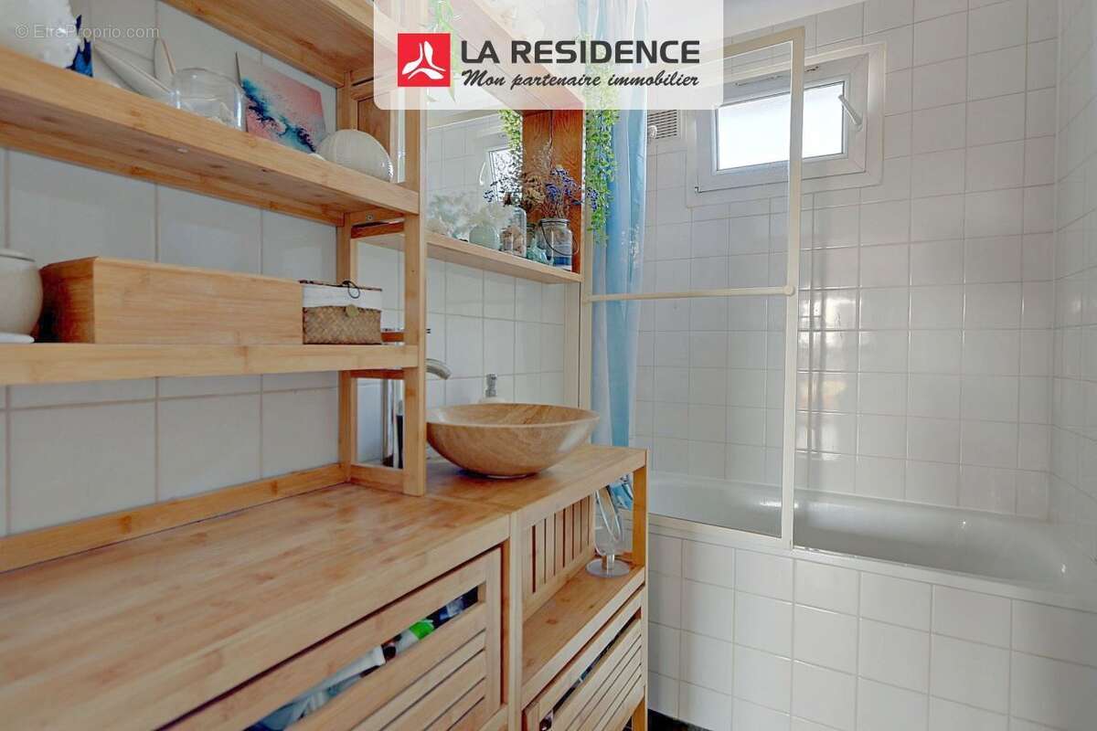 Appartement à BEAUCHAMP