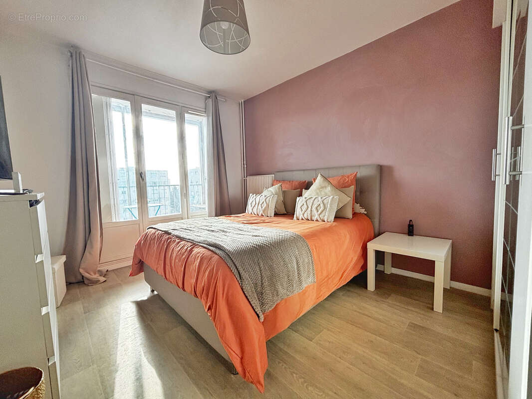 Appartement à VENISSIEUX