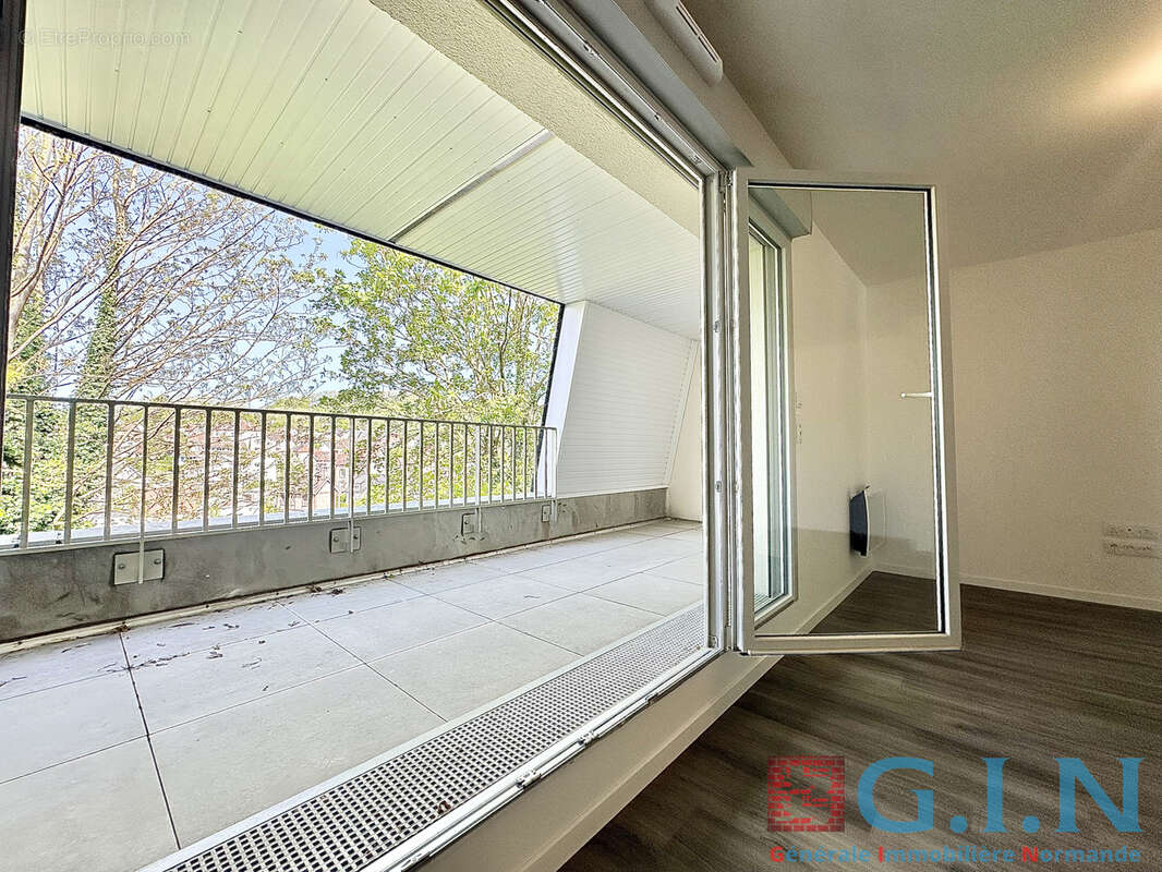 Appartement t4 / secteur est - photo 8