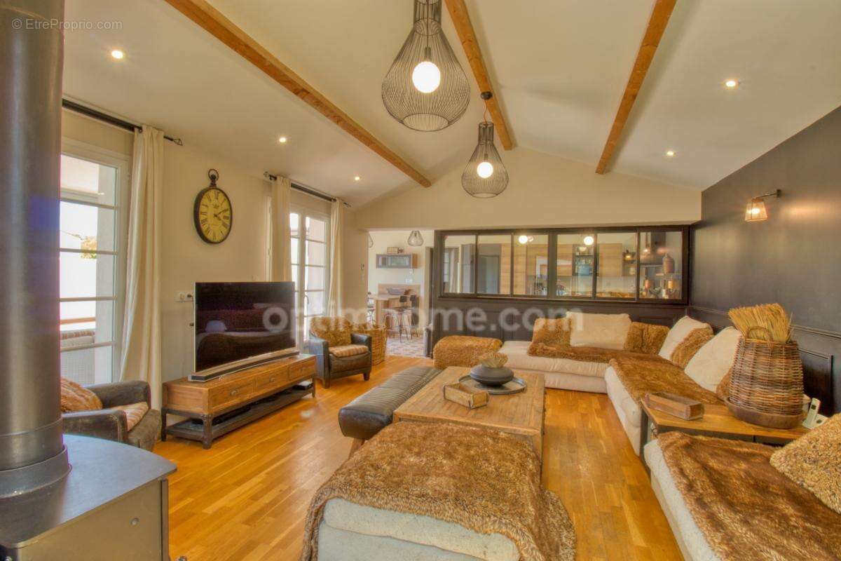 Villa de plain-pied, 174 m², 4 Chambres.Piscine chauffée, Le Château-d'Oléron (17) - photo 12