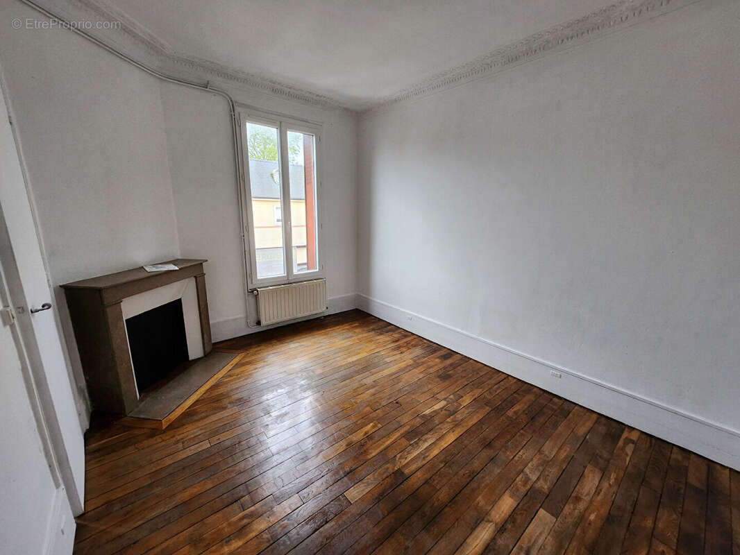 Appartement à LE RAINCY