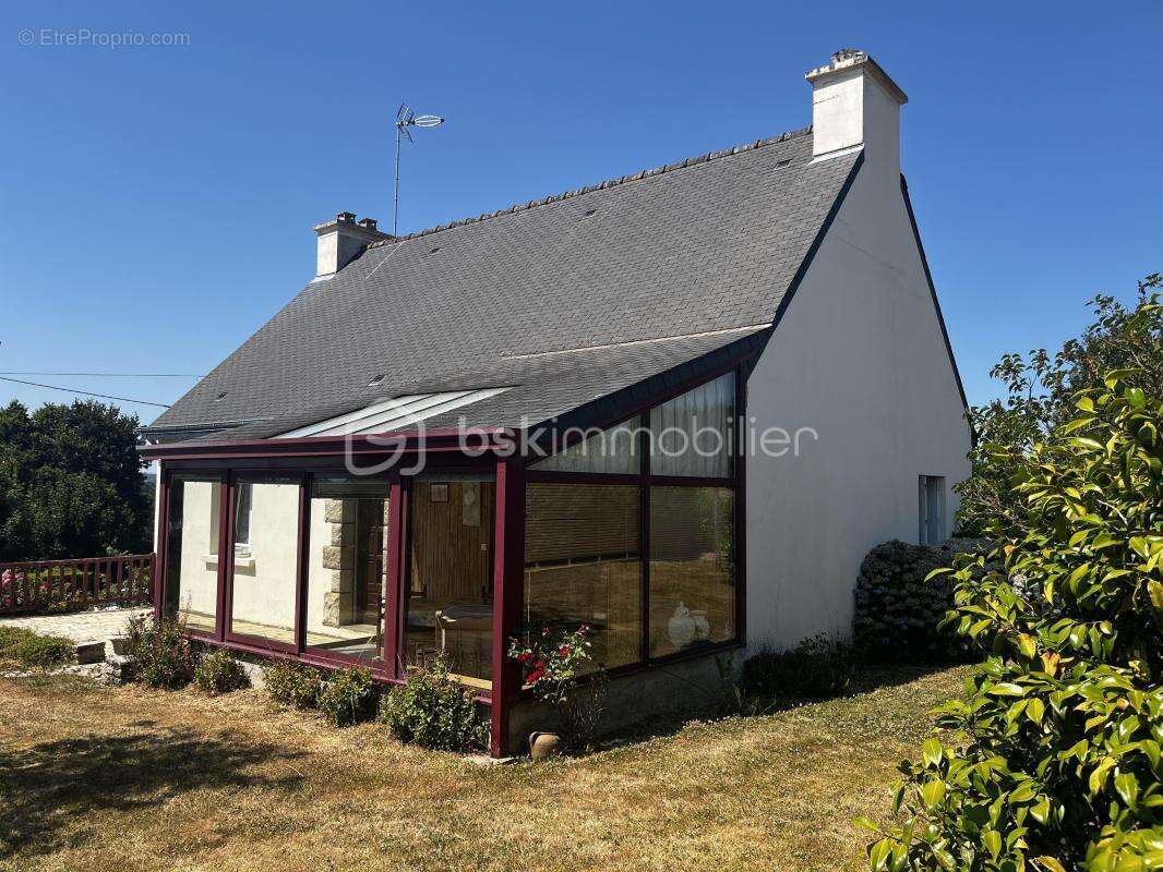 2 Maisons avec fort potentiel sur plus de 1 hectare - photo 2