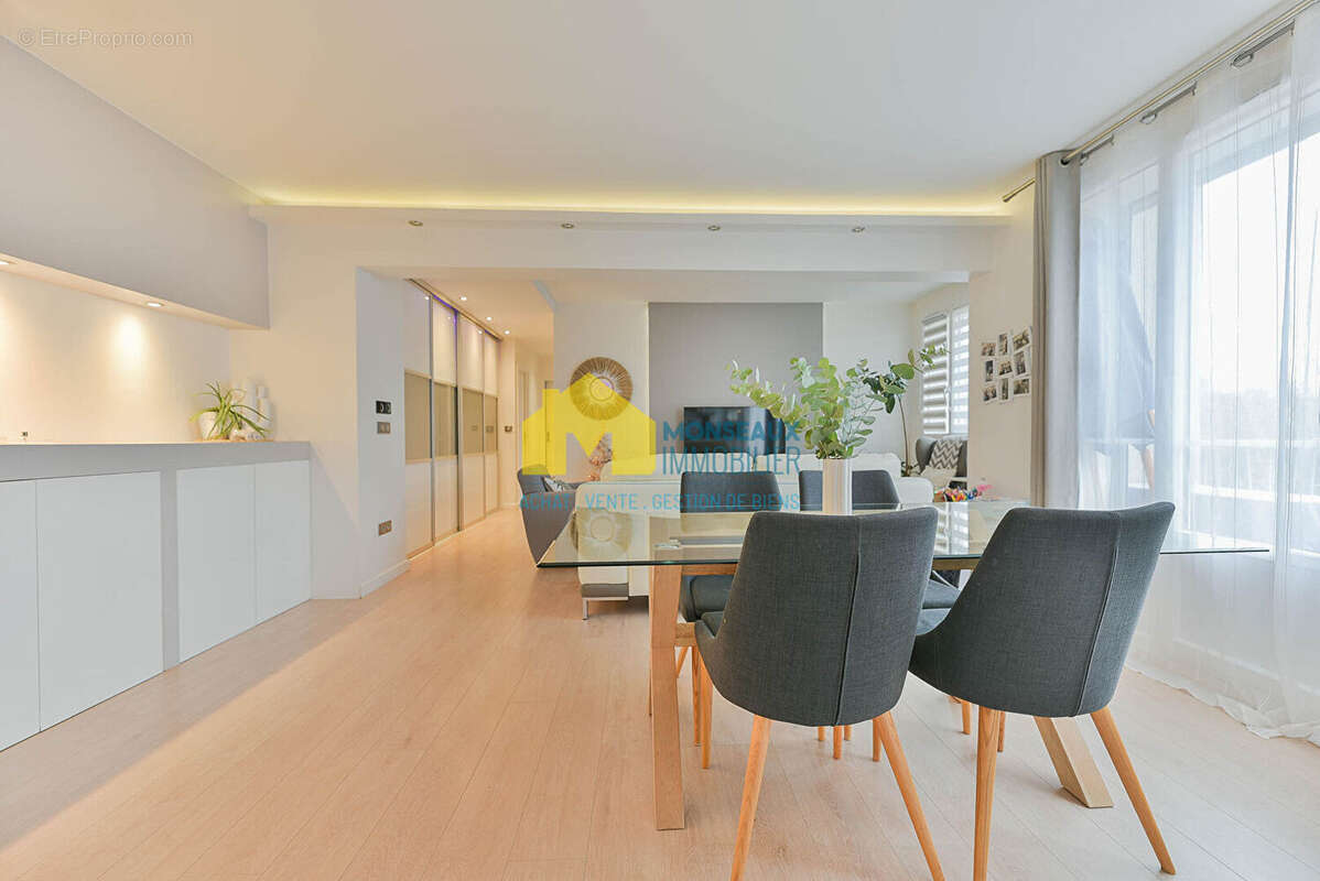 Appartement à SAINT-MICHEL-SUR-ORGE