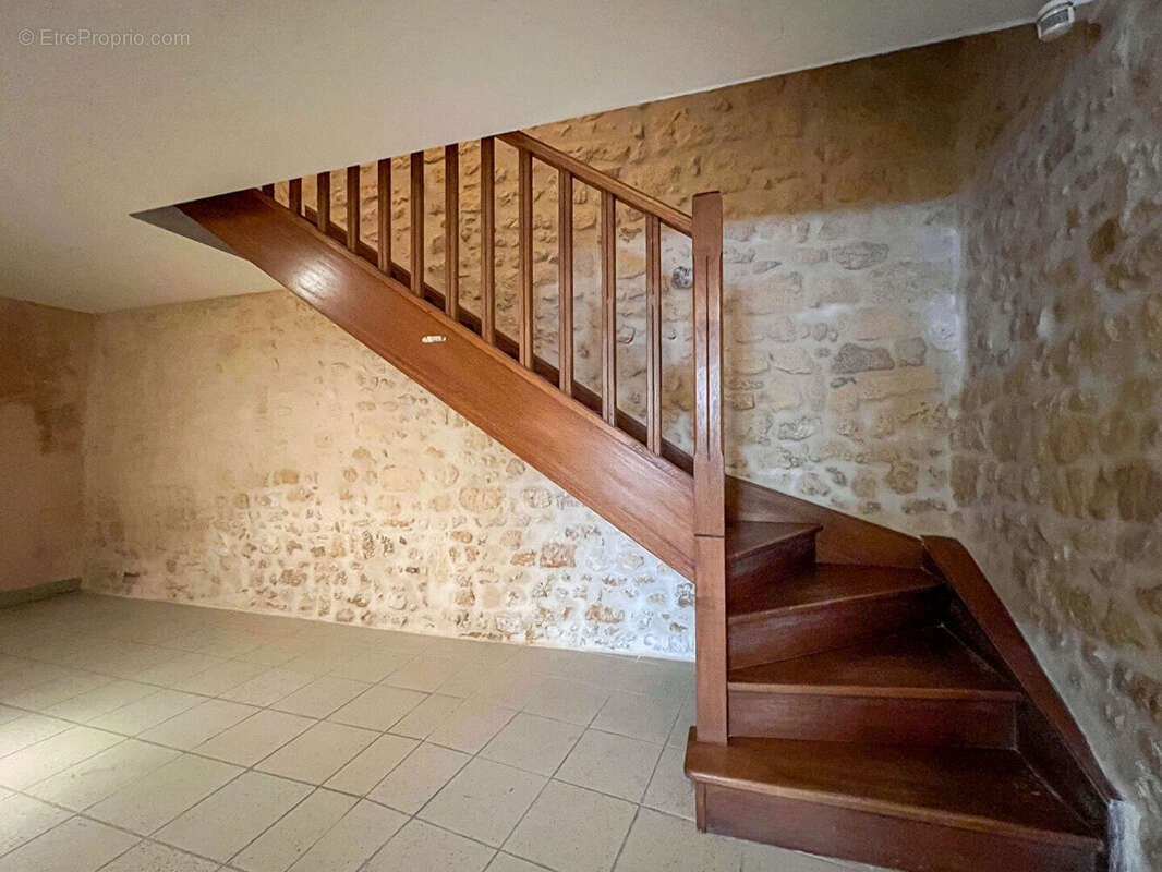 Appartement à SAINTES
