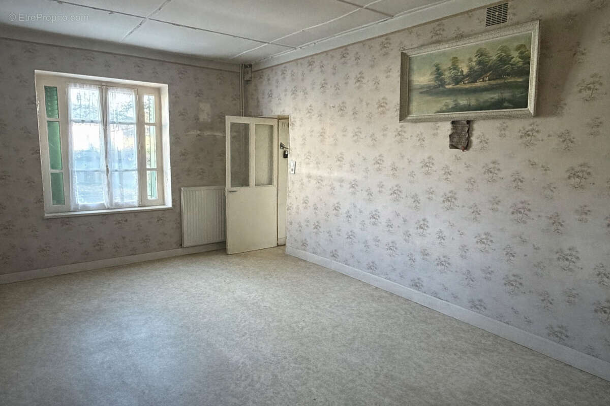 Maison à GREZIEU-LA-VARENNE