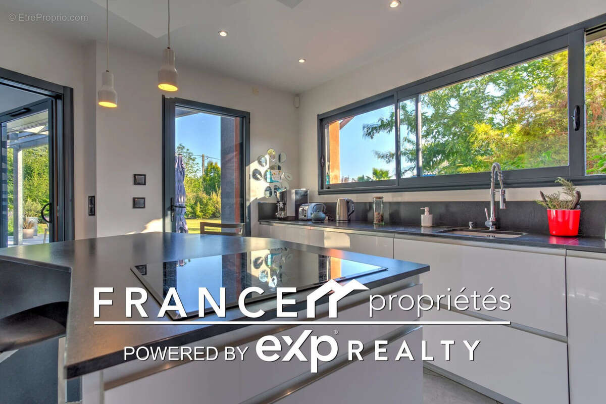 DUFFAUD - Maison à CARBONNE