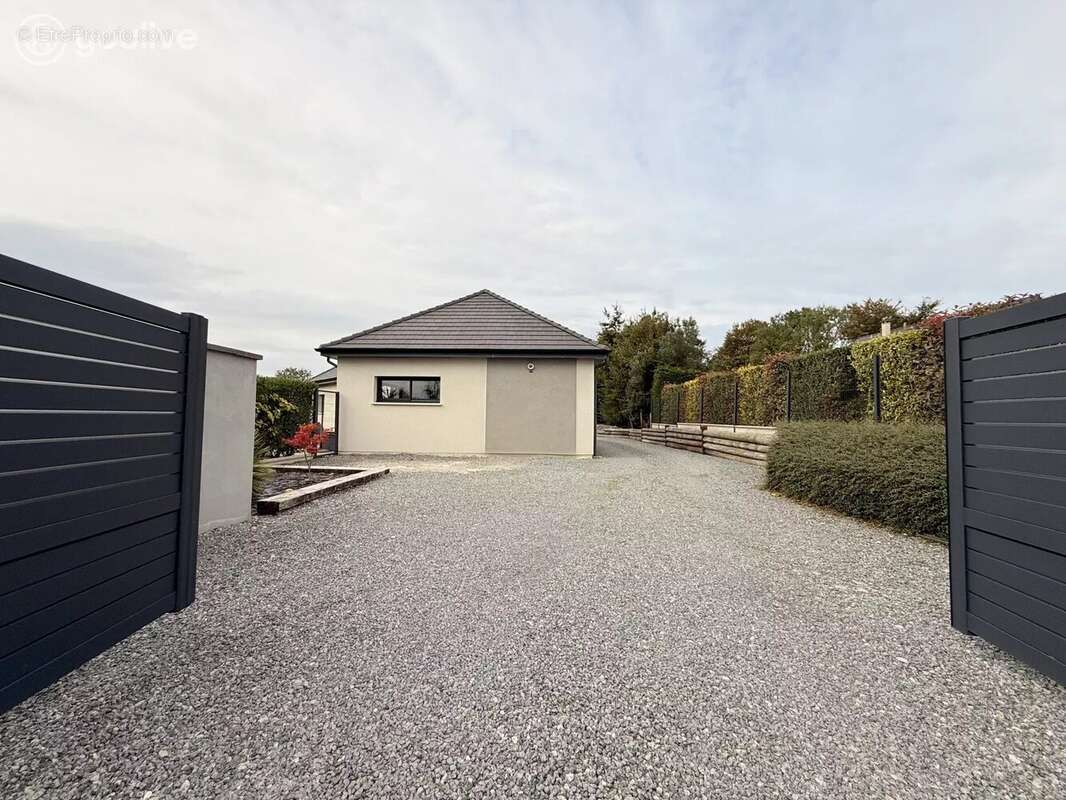 Maison à THIERGEVILLE