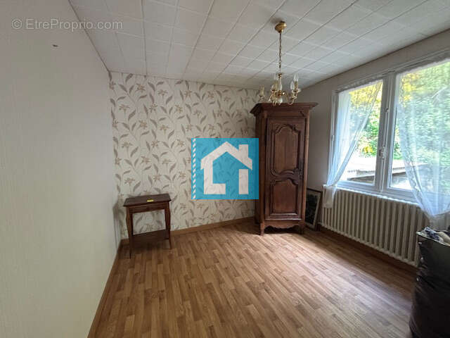 Maison à JULLOUVILLE