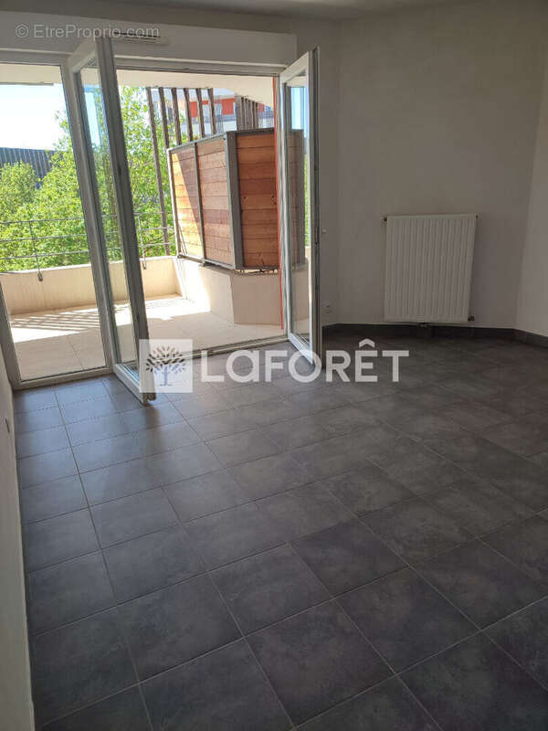 Appartement à JUVIGNAC